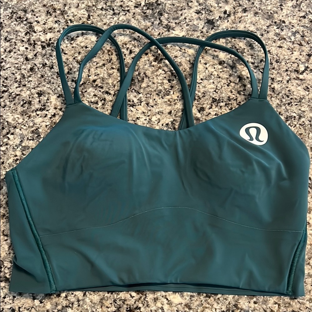 lululemon athletica like a cloud bra - size 4